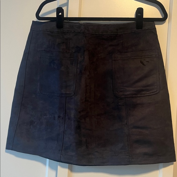 Old Navy suede mini skirt - Picture 1 of 6